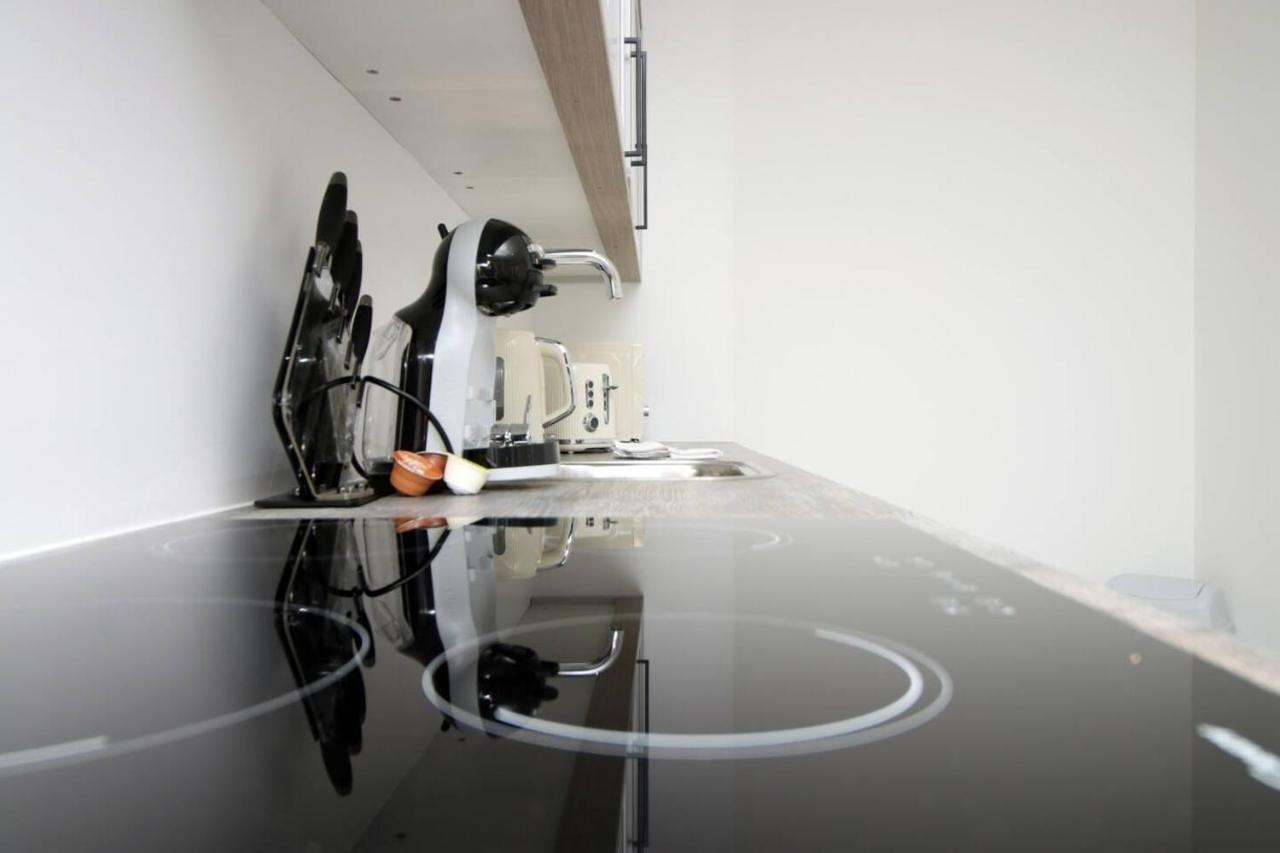 Kingsbridge Point - Cosy One Bed Apartments Near Town Centre, سويندون المظهر الخارجي الصورة