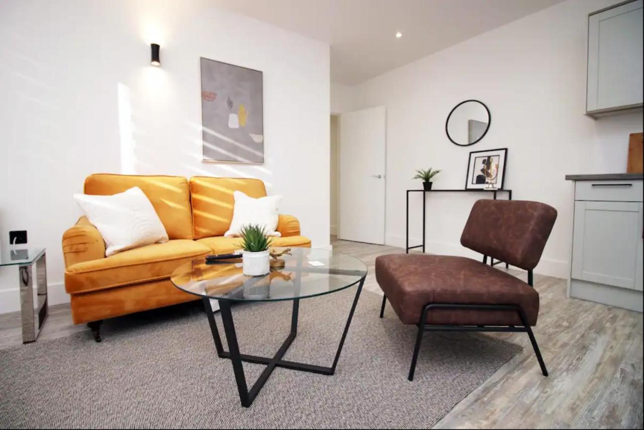 Kingsbridge Point - Cosy One Bed Apartments Near Town Centre, سويندون المظهر الخارجي الصورة