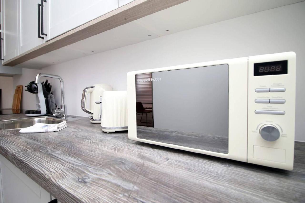 Kingsbridge Point - Cosy One Bed Apartments Near Town Centre, سويندون المظهر الخارجي الصورة